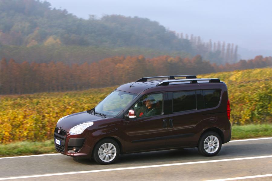  Fiat Doblo (263) 2010 года  (фото 19 из 40)